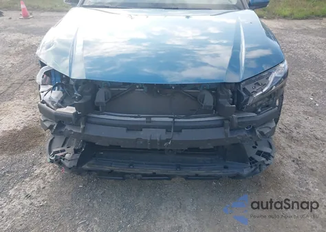 2025 Toyota Camry Le z USA, uszkodzony, nr VIN 4T1DAACK3SU565741